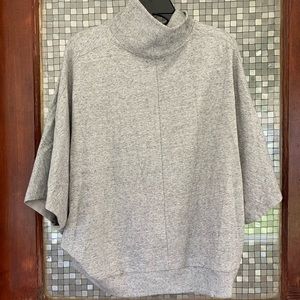 NWOT - Lou & Grey Top